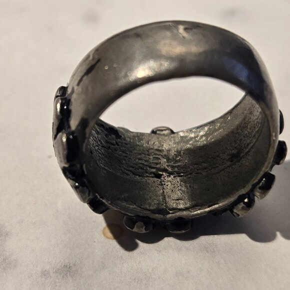 Dainty Hippy Style Pewter Floral & Garnet Ring - Picture 3 of 6